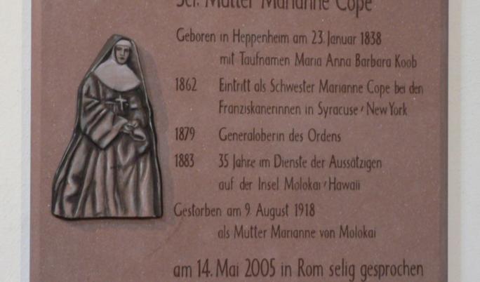 Marianne Cope - Gedenktafel in der Pfarrkirche St. Peter
