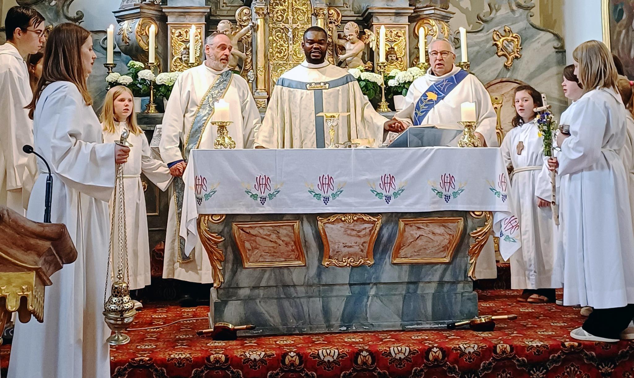 Zelebration am Altar