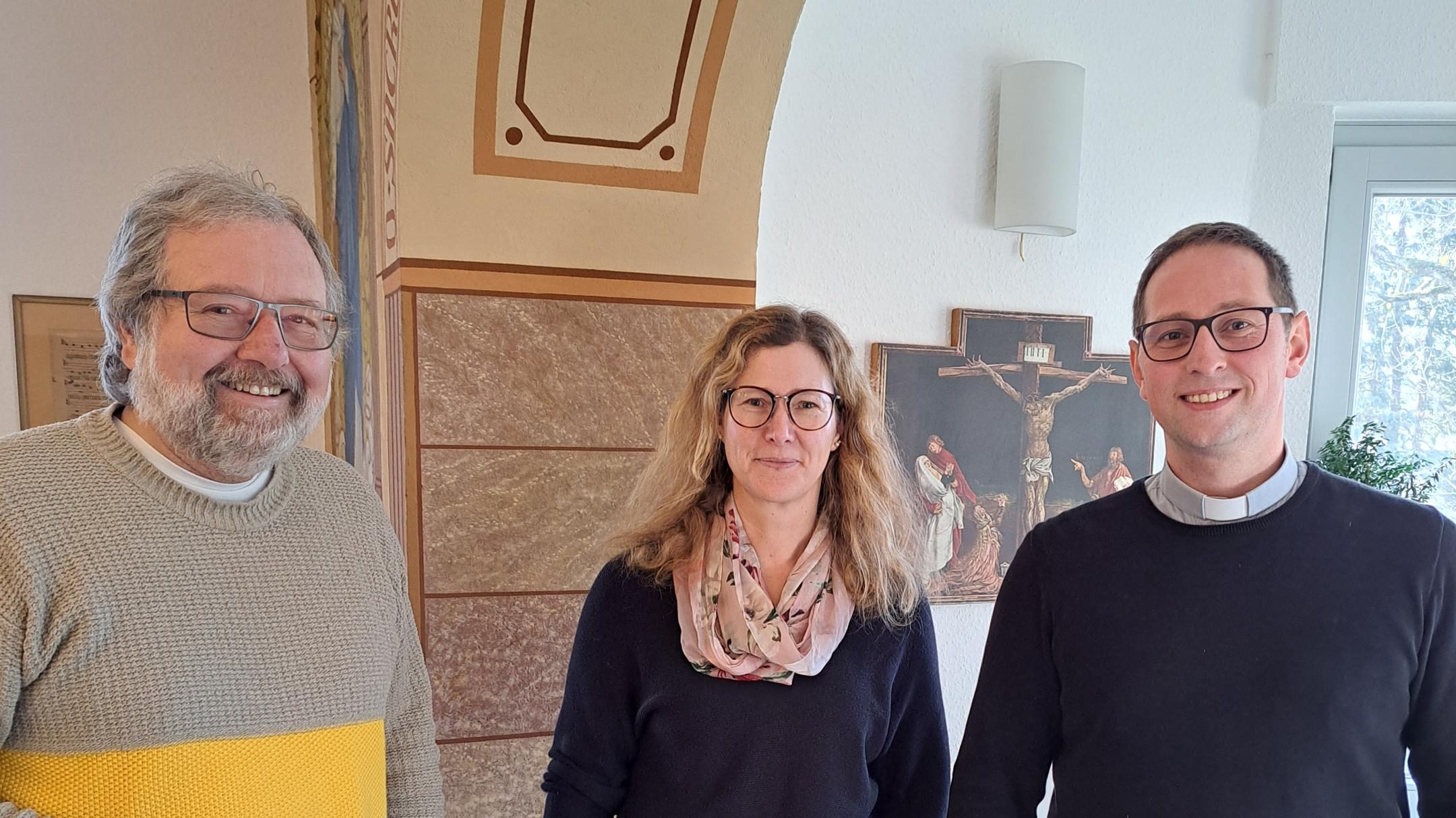 Leitung des Pastoralraums: Koordinator Manfred Göbel, Verwaltungsleiterin Andrea Tjarks und der Leitende Pfarrer Frank Blumers