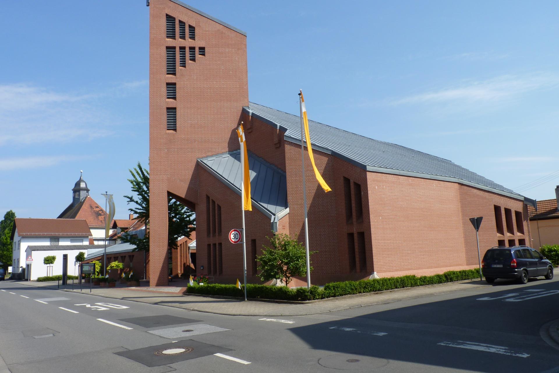 Herz Jesu Kirche Hüttenfeld