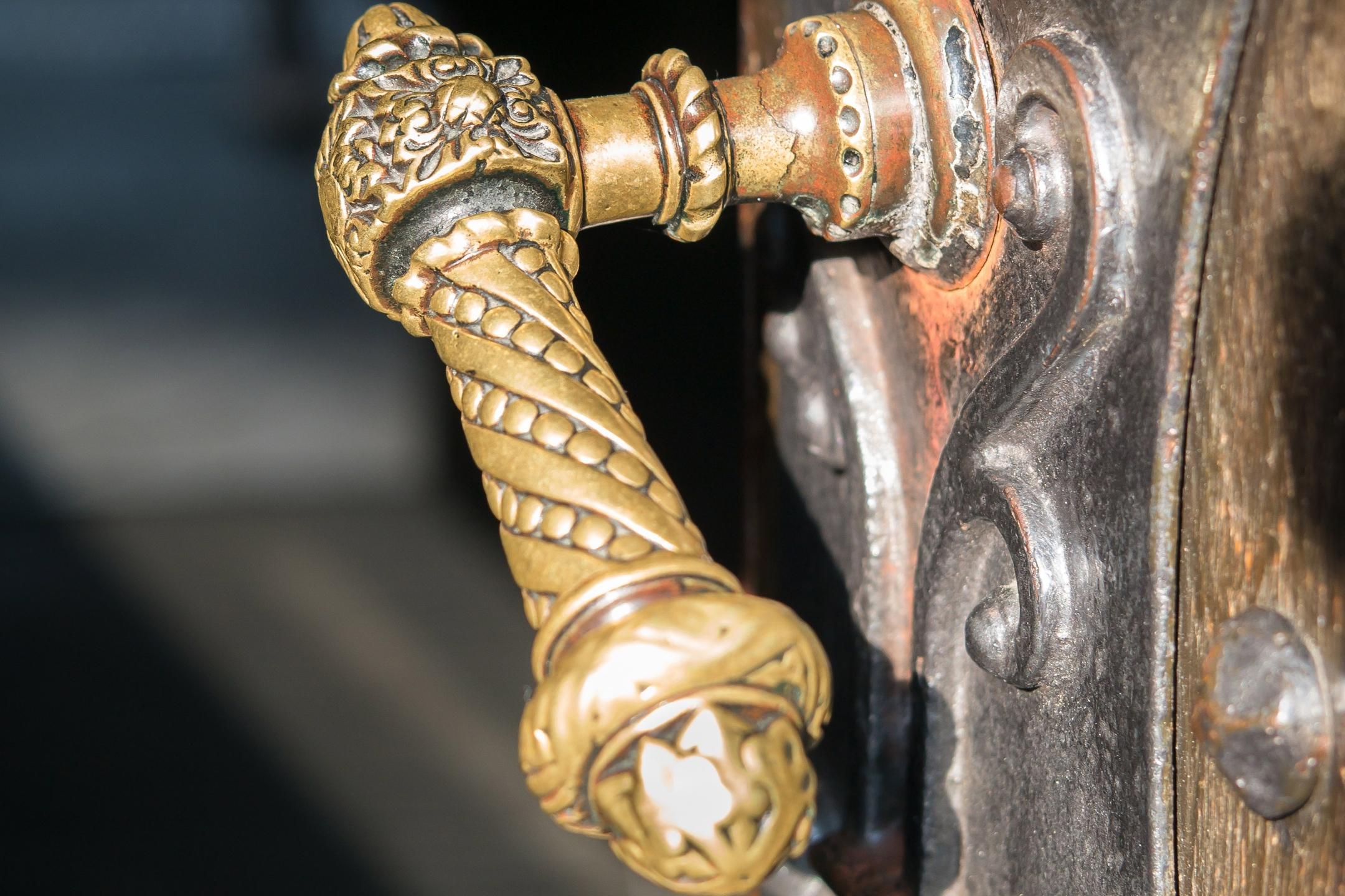 2025 macht hoch die Tür