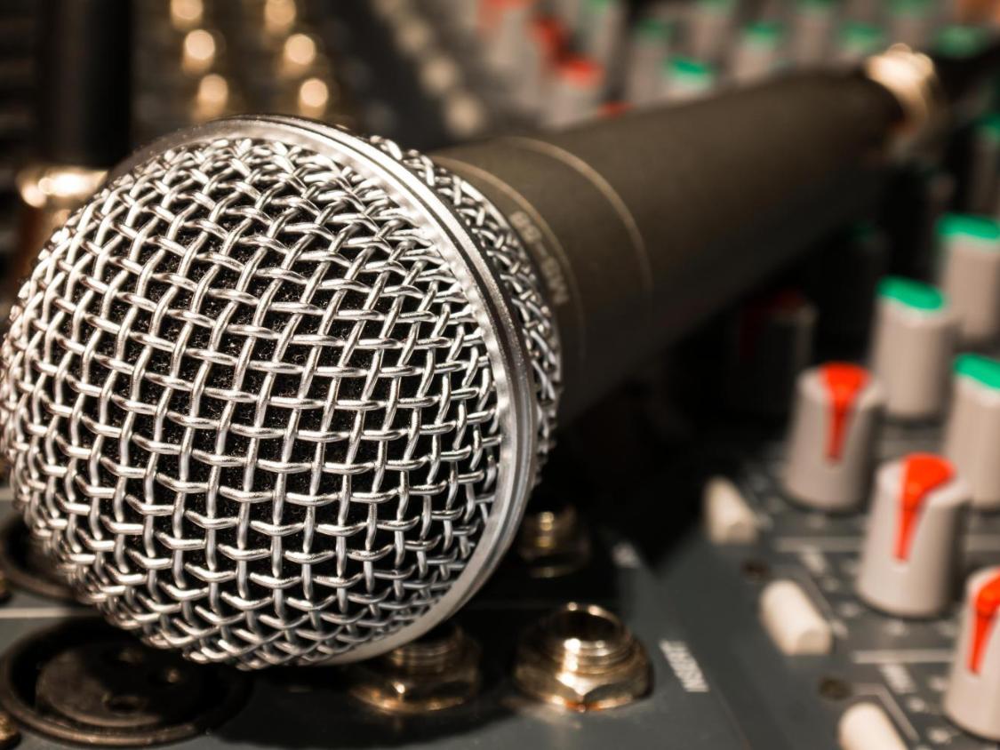 microphone-626618_by_Didgeman_pixabay_pbs