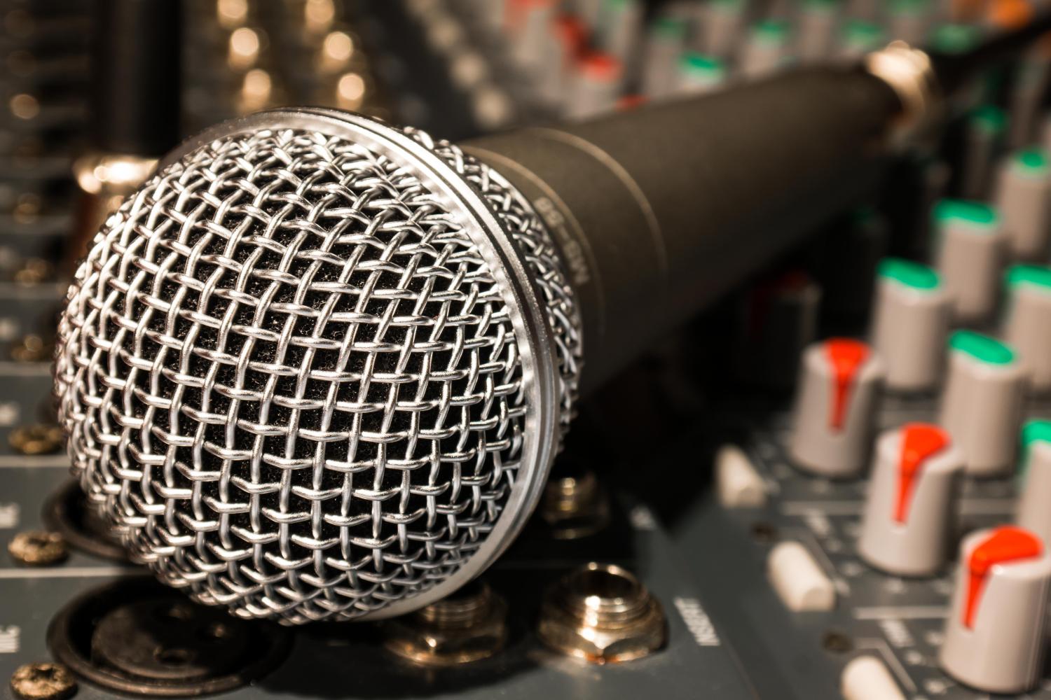microphone-626618_by_Didgeman_pixabay_pbs