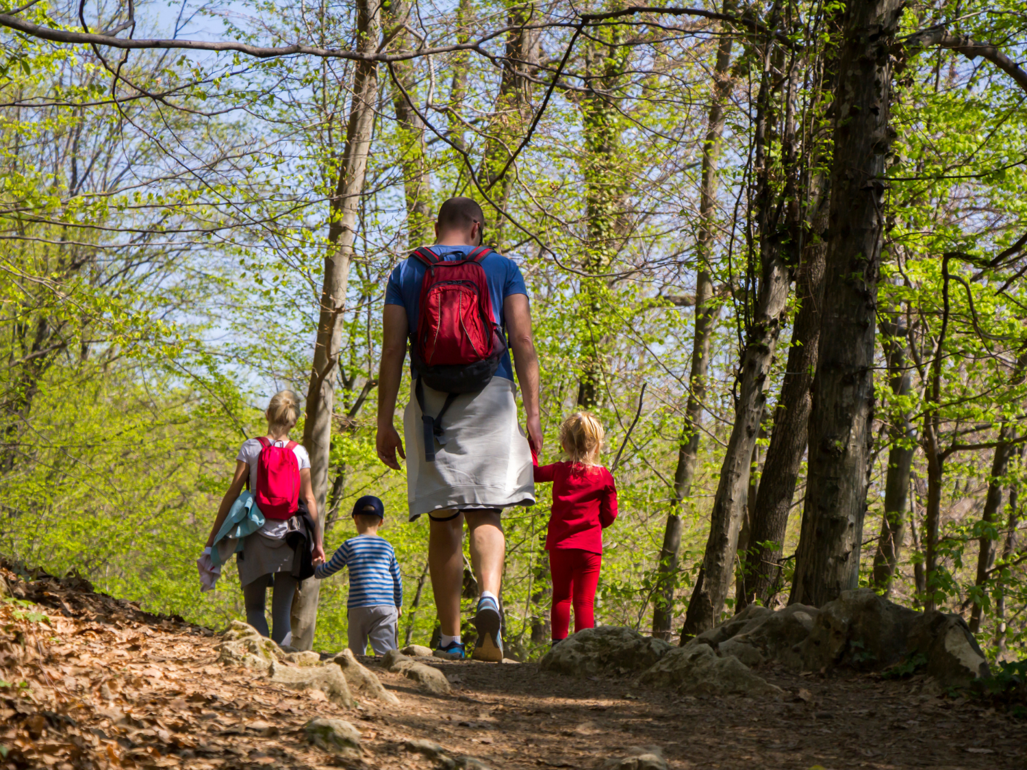 Zur Familienwallfahrt lädt das Bistum Mainz auf den Jakobsberg ein.