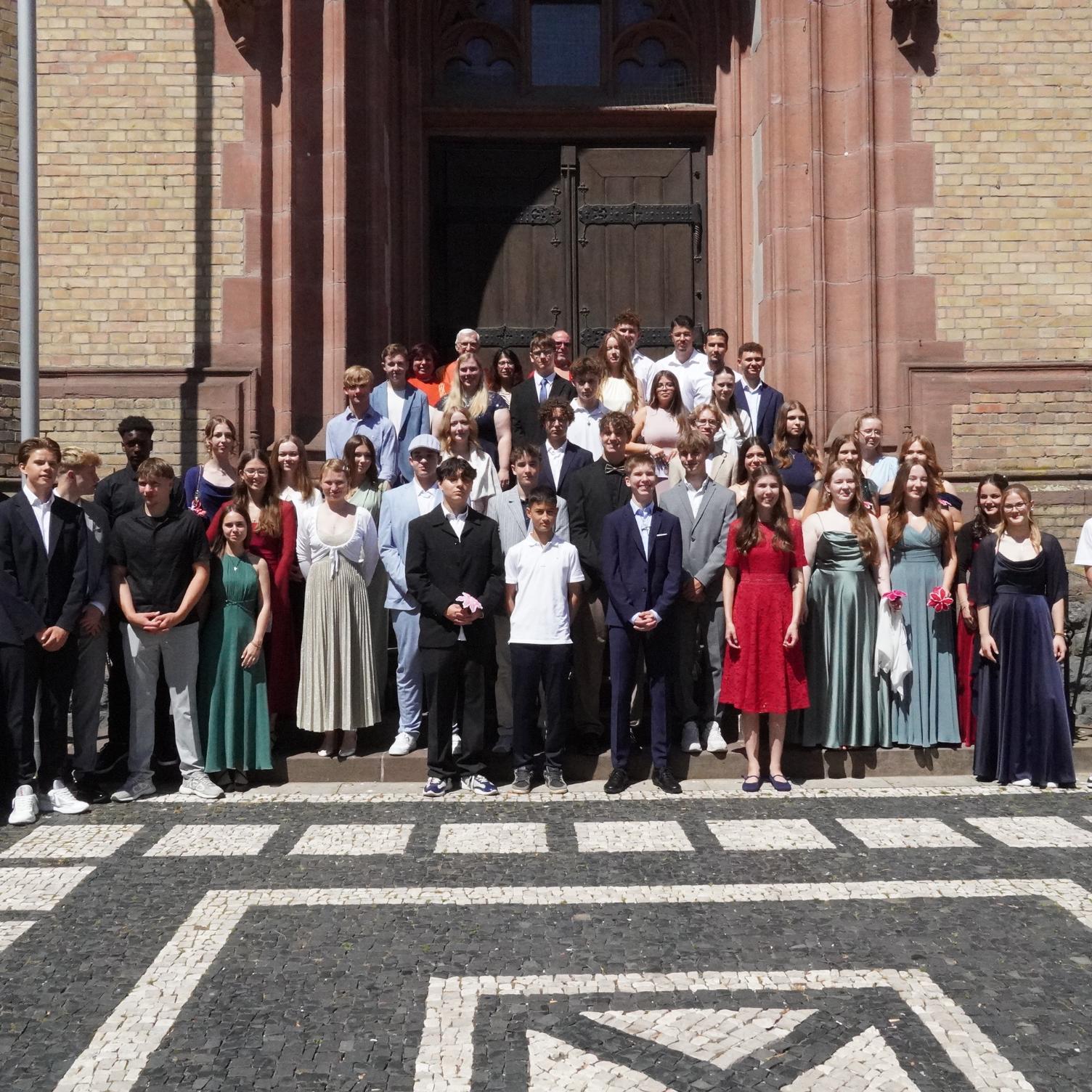 Gruppenbild nach der Firmung