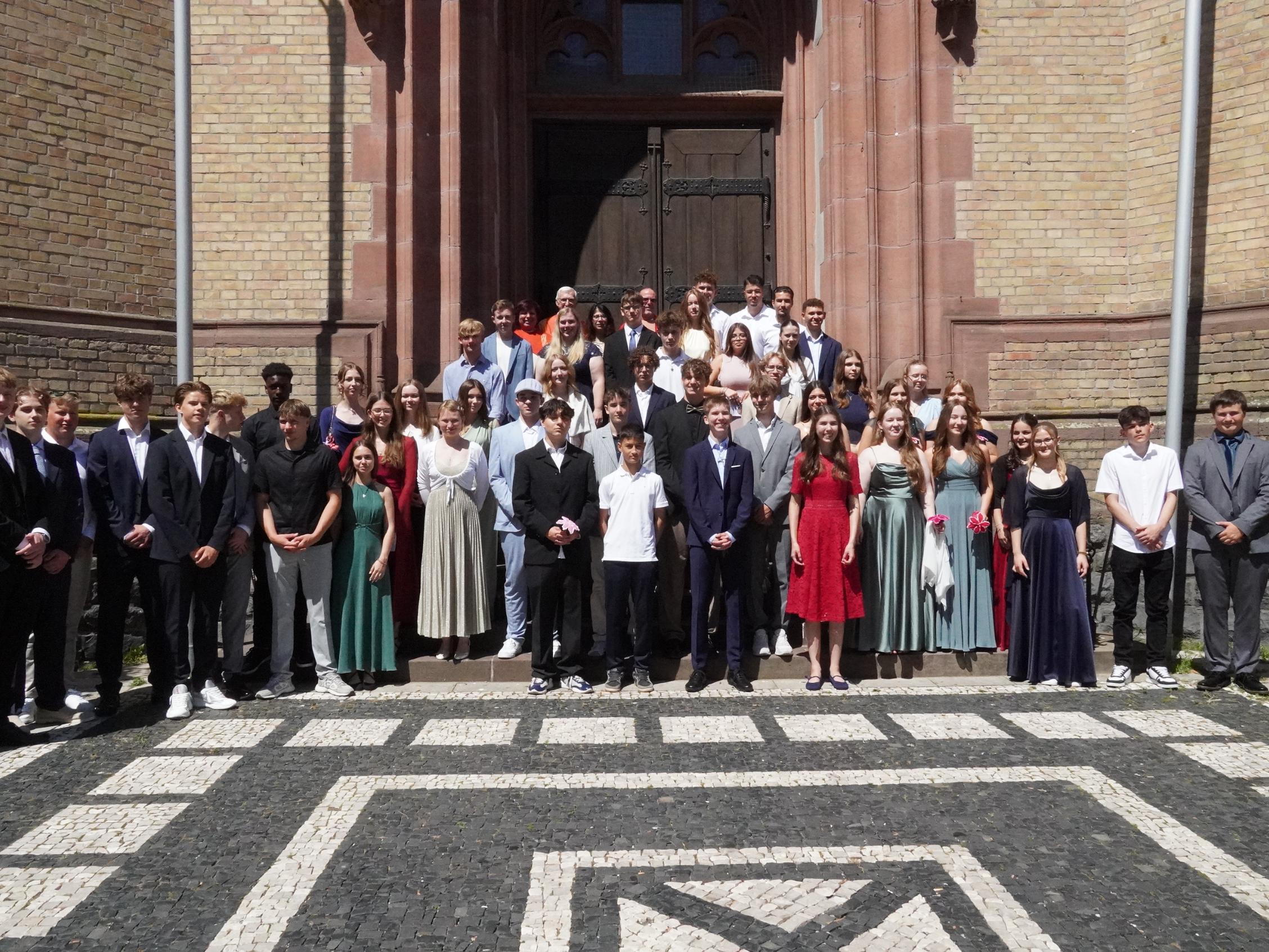 Gruppenbild nach der Firmung