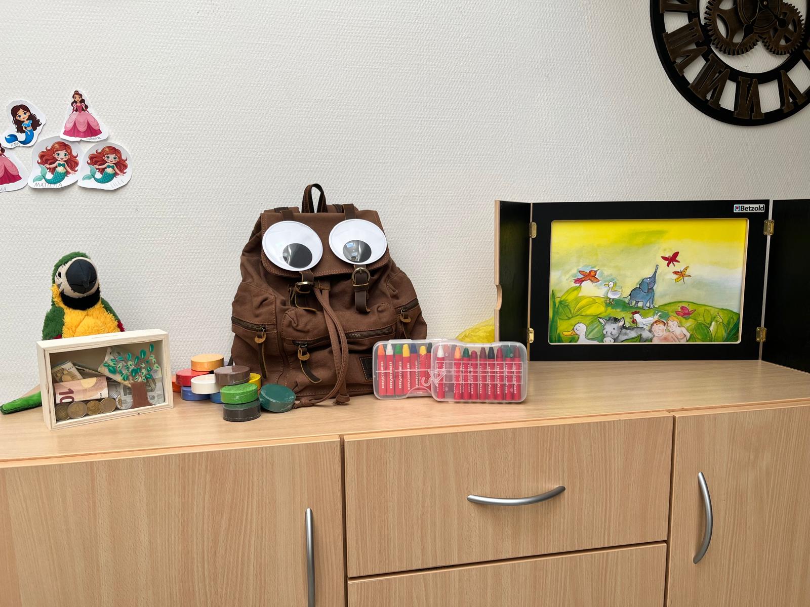 Auch in diesem Jahr besucht Rucky Reiselustig wieder die Kita St. Michael.