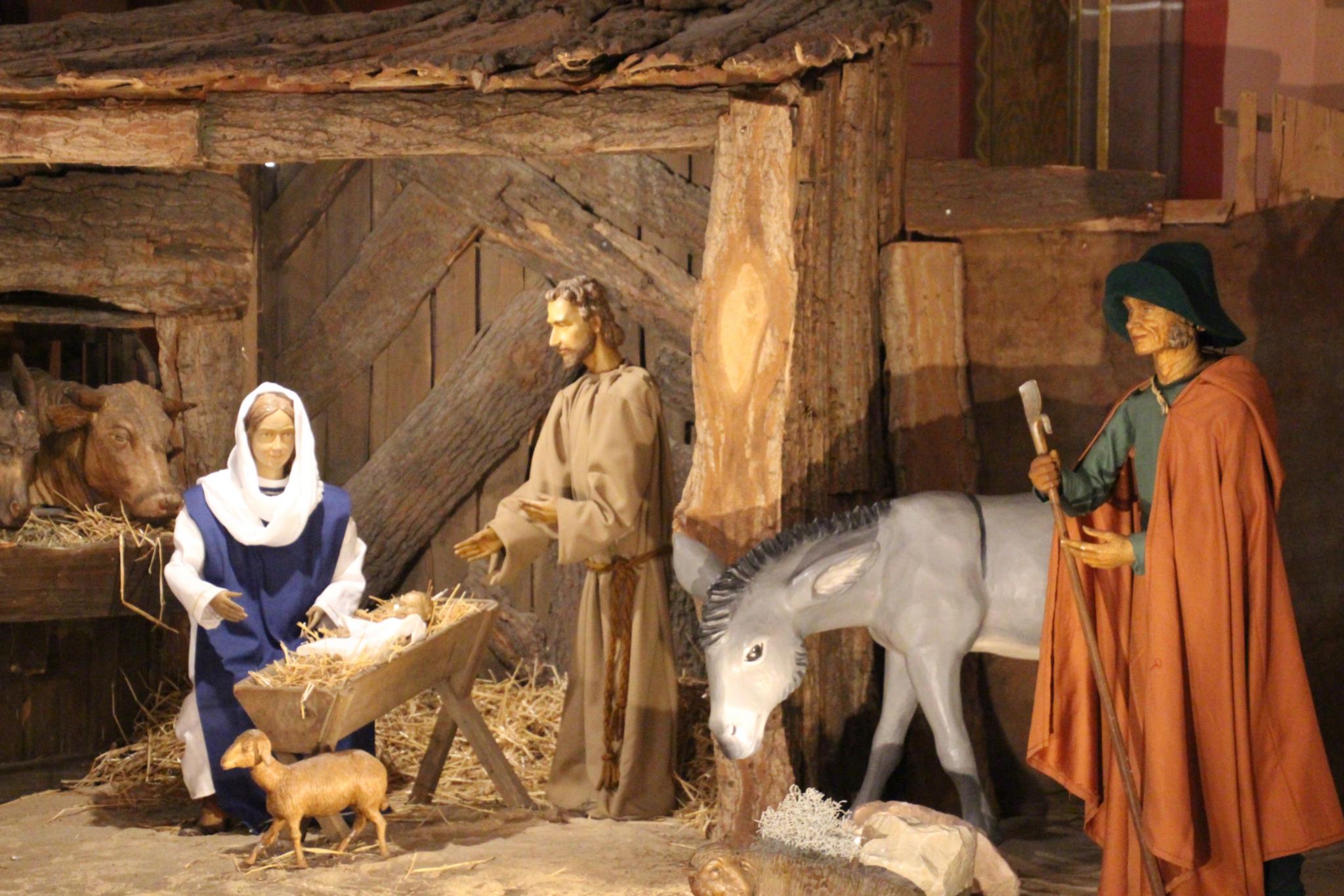 Die Krippe mit Esel in der Apostelkirche