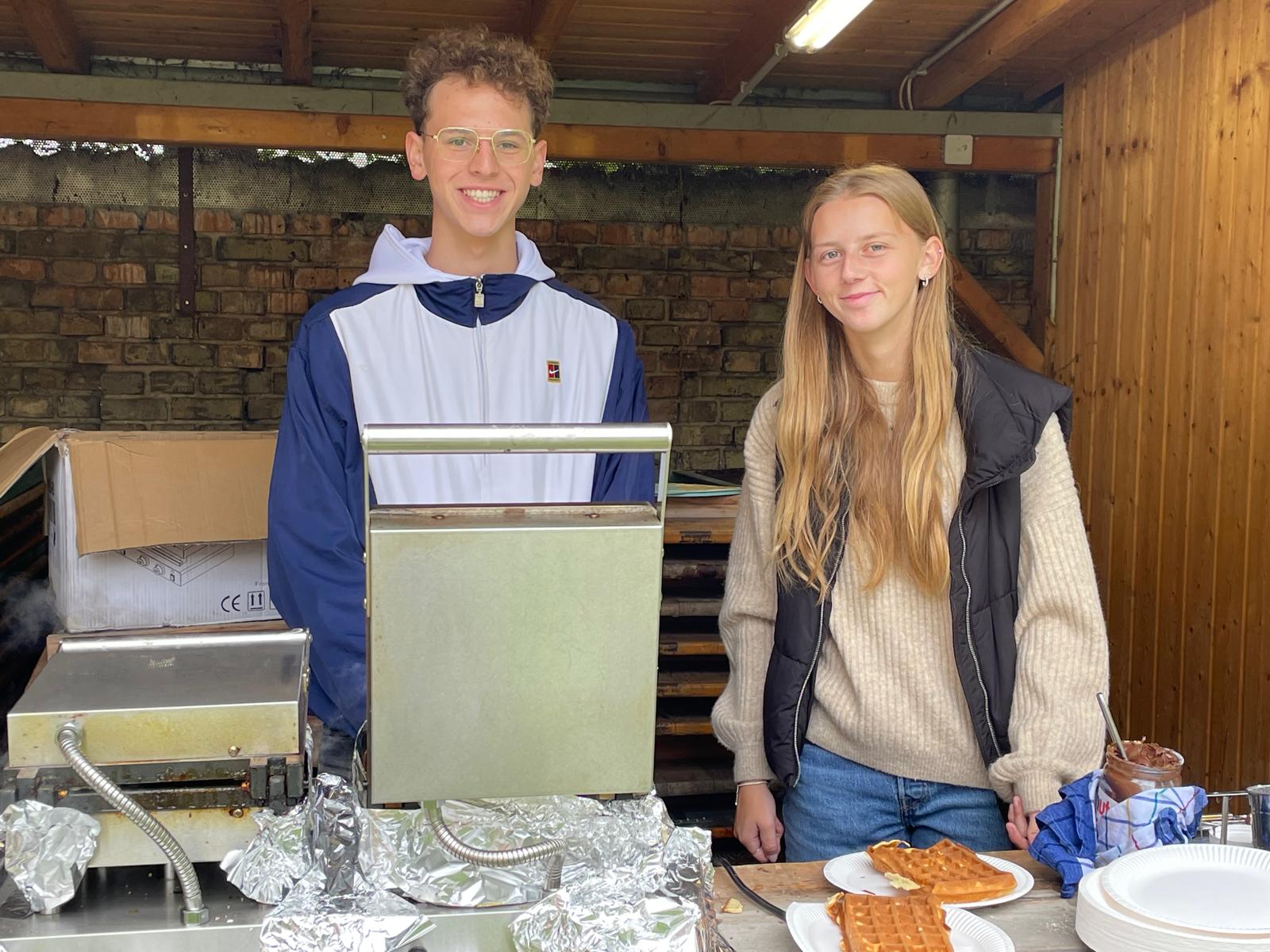 Frische Waffeln gab es beim Messdiener-Treffen.