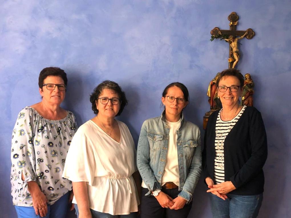 Das Bild zeigt unsere Pfarrsekretärinnen. Von links: Andrea Kallweit, Alessandra Armbruster, Ilona Gasch und Stephanie Dürrwang