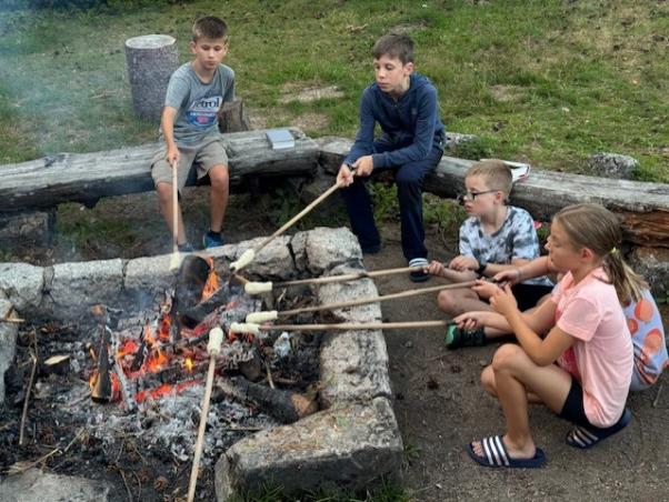 Am Lagerfeuer