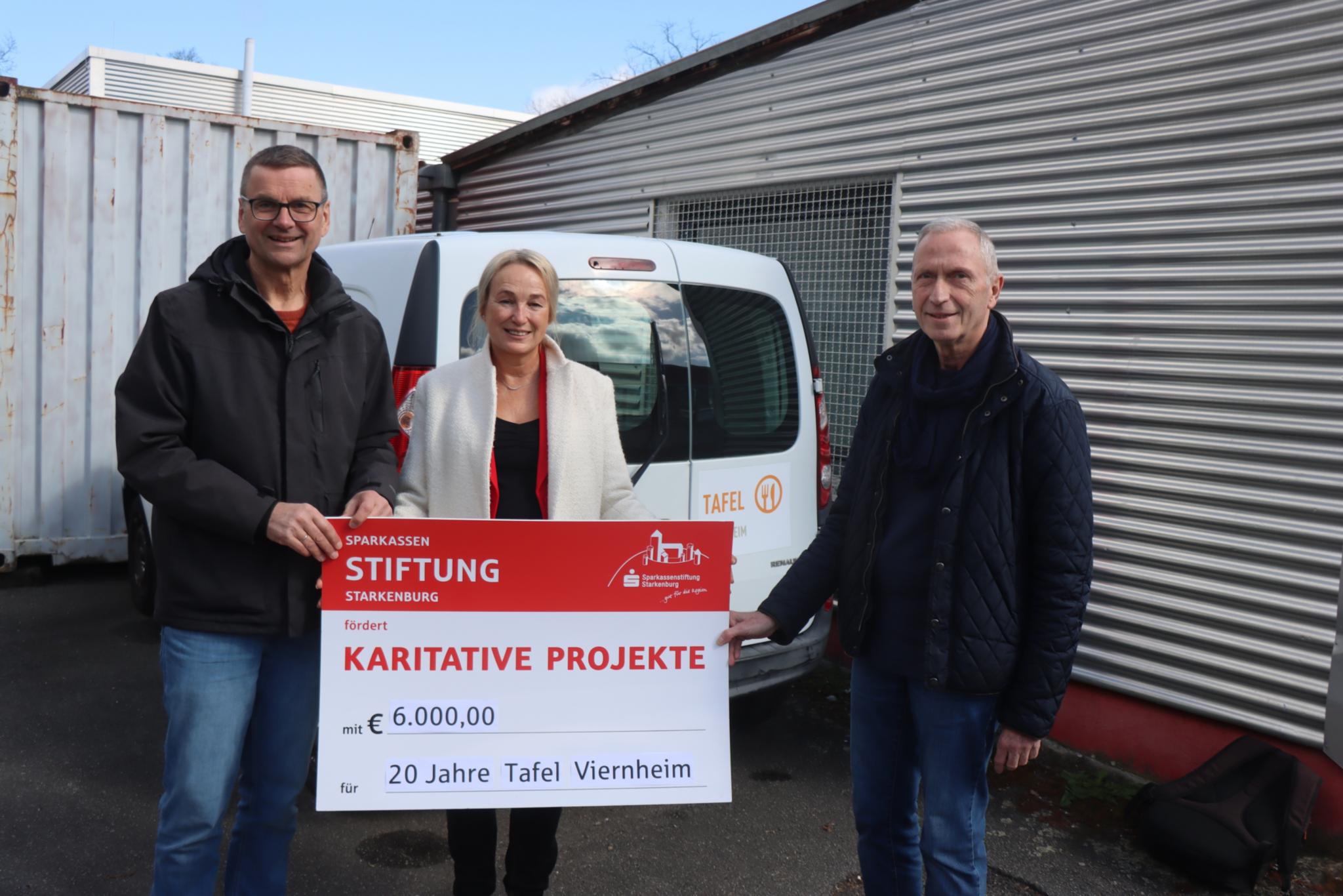 Spendenübergabe Sparkassenstiftung