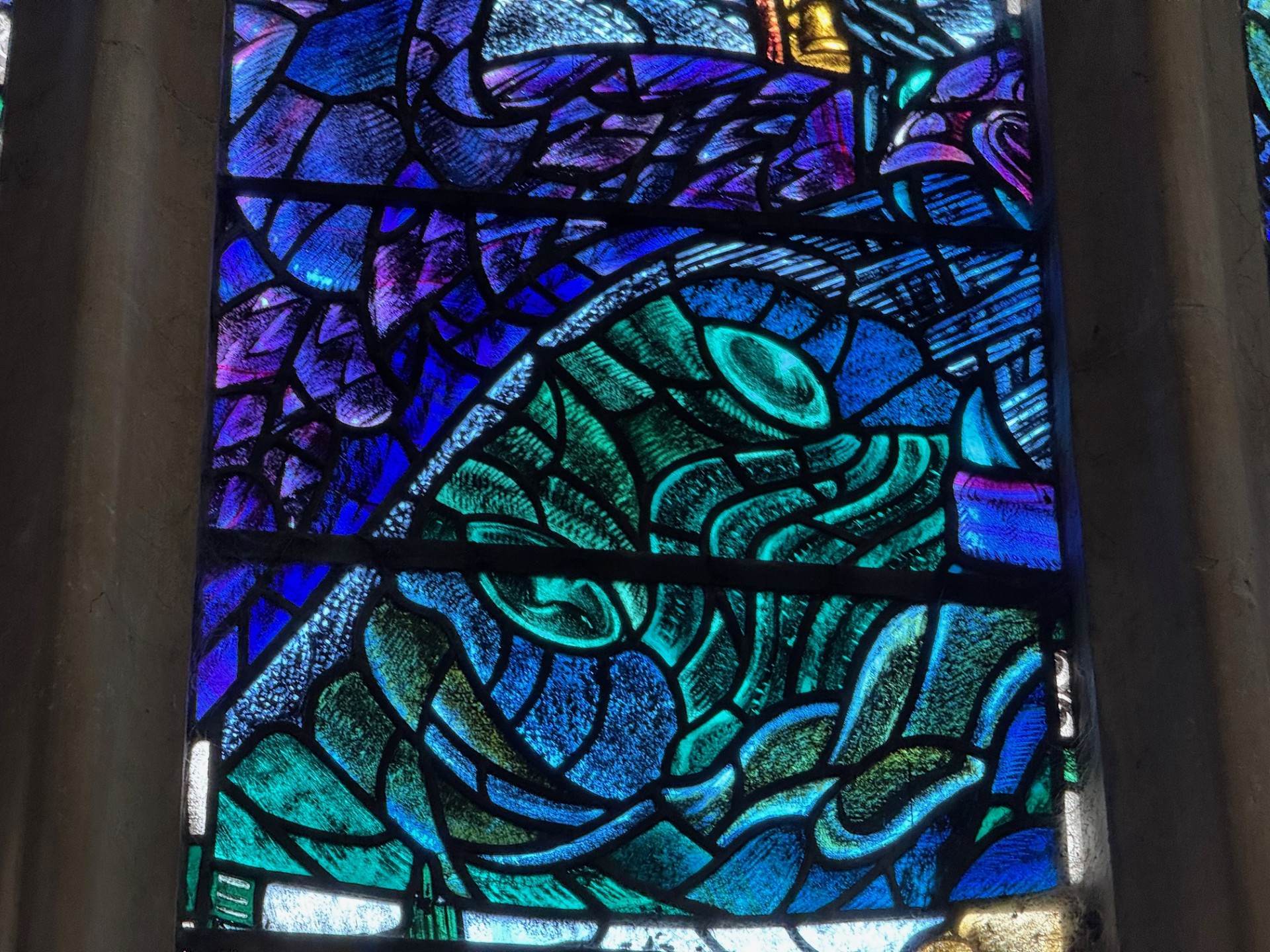 Glasfenster von Douglas Strachan in St. Thomas Winchelsea