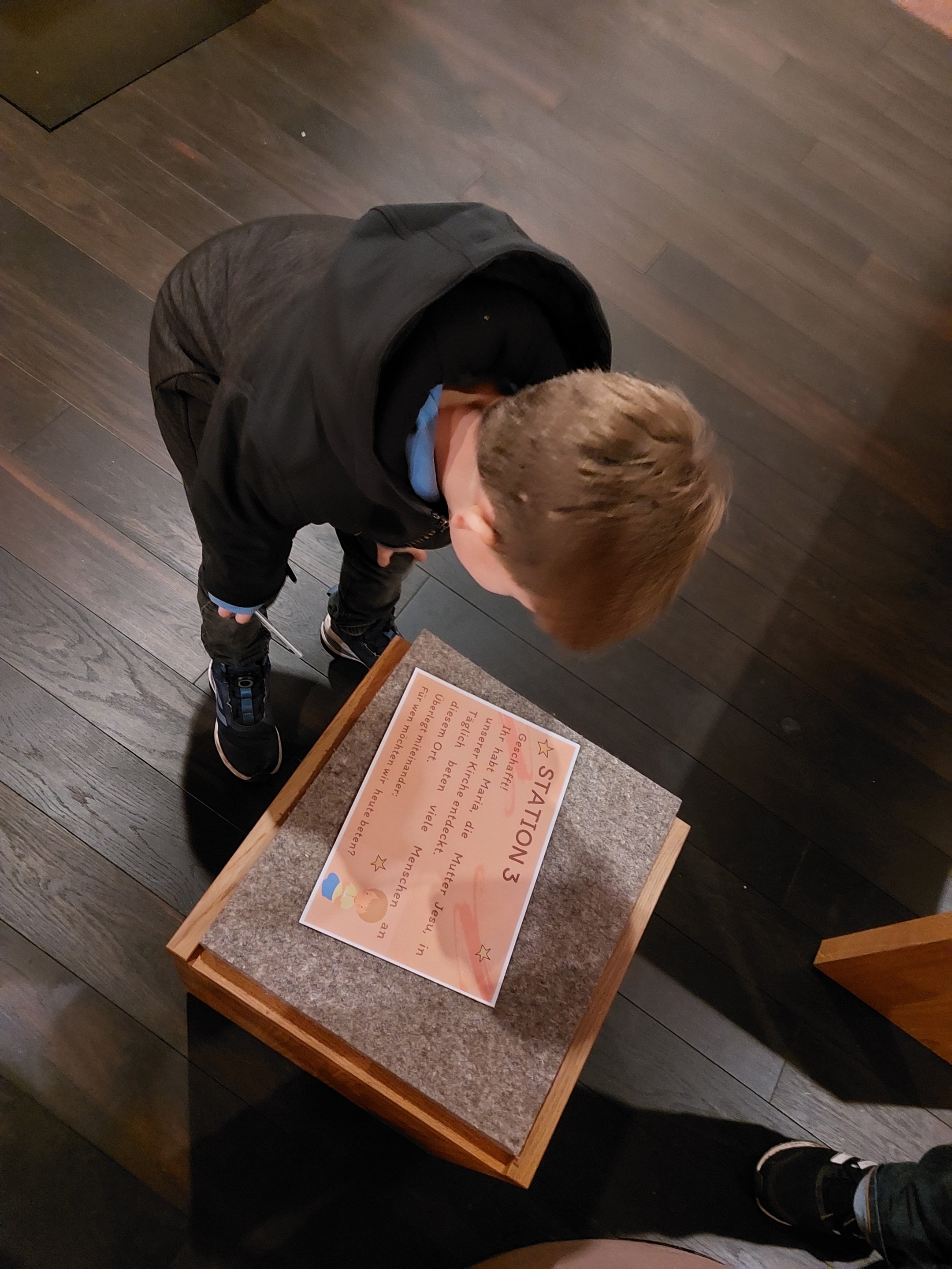 Verschiedene Stationen gab es in der Apostelkirche zu entdecken.