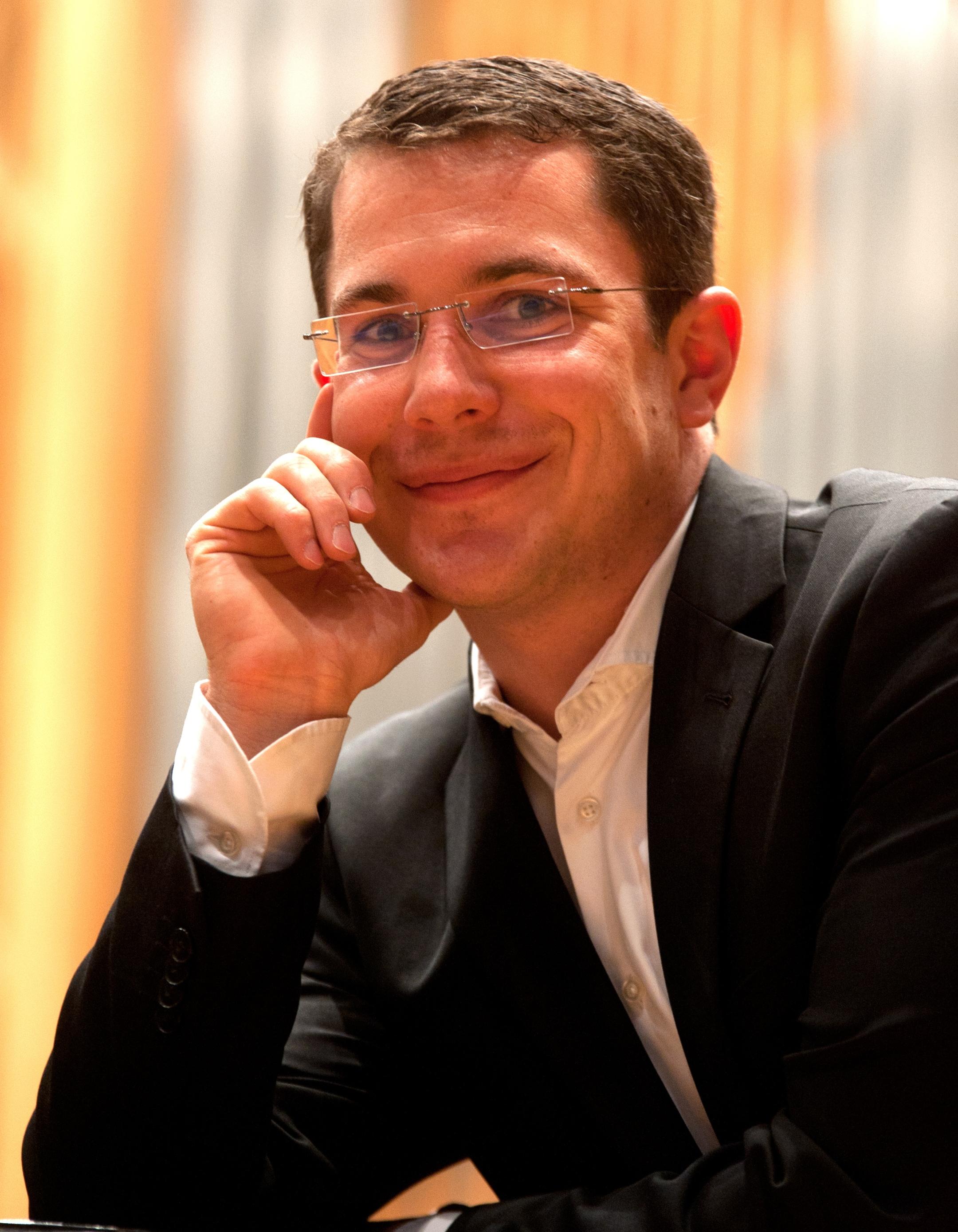 (c) Felix Ponizy Felix Ponizy