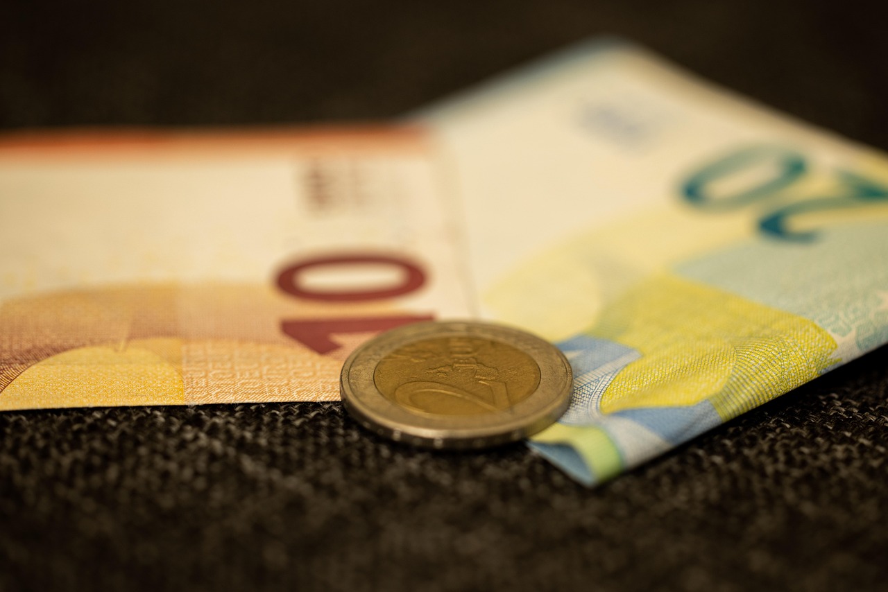 bargeld (c) Engin Akyurt