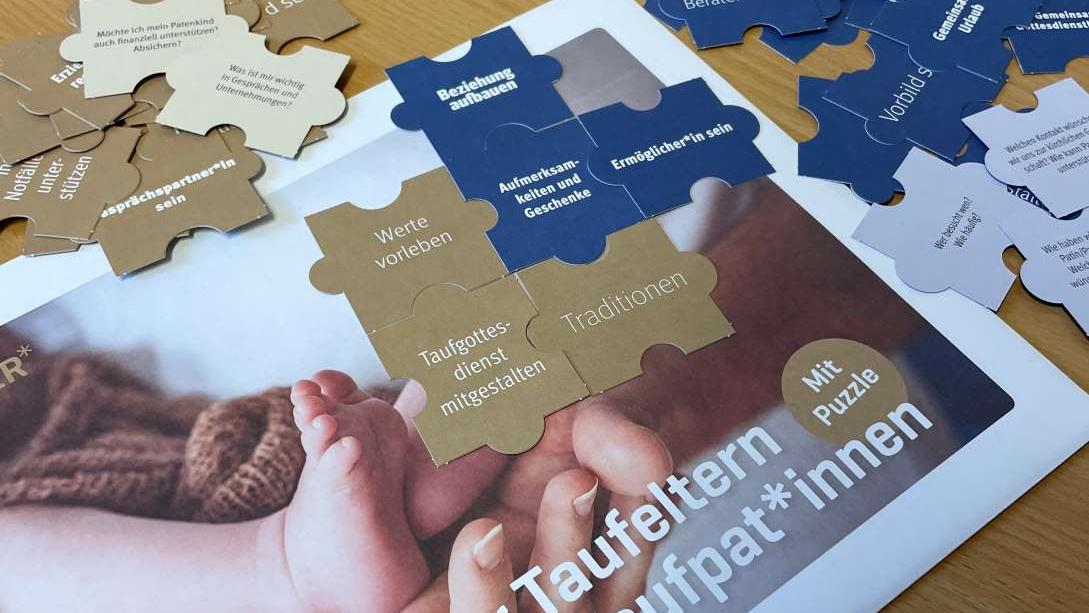 Puzzle aus der Sinnsuchertüte für Taufpat_innen und Taufeltern (c) Torner/Bistum Mainz