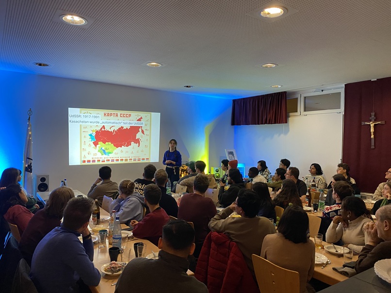 2025-12-14 Länderabend Kasachstan (10) (c) KHG Darmstadt