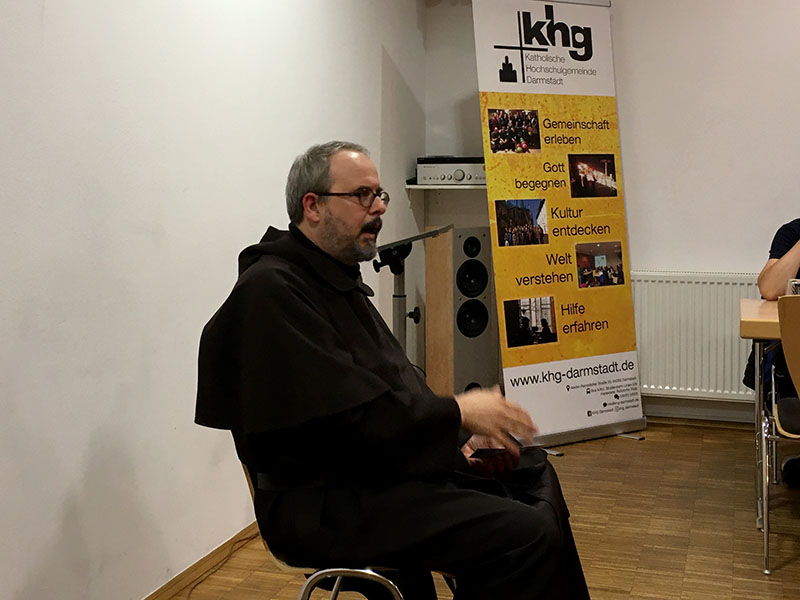 2021-10-20 Orden im Gespräch - Fr Andreas Scholten OCarm (1) (c) KHG Darmstadt