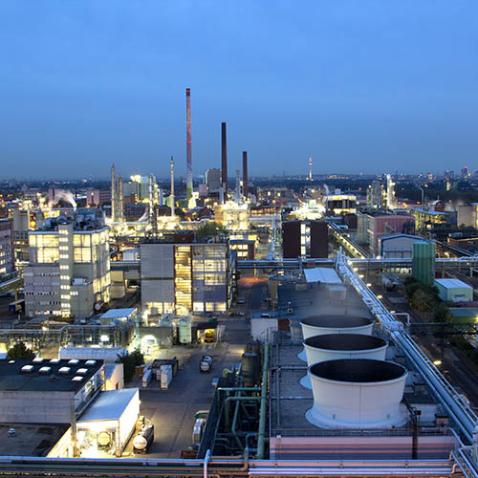 infraserv abenddaemmerung-iph (c) 2021 Infraserv GmbH & Co. Höchst KG