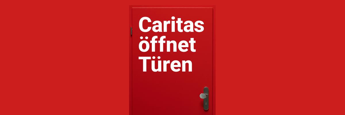 Rote Tür mit Aufschrift 'Caritas öffnet Türen'