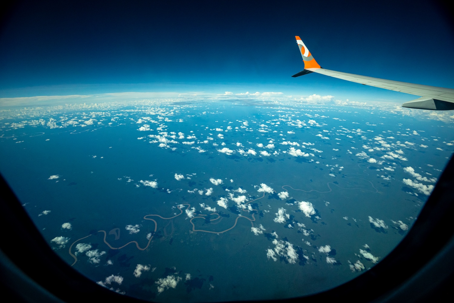 Noch intakter Amazonasregenwald an der Grenze Kolumbien - Brasilien.